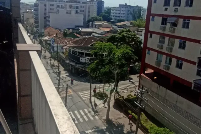 Oportunidade – cobertura linear 2 quartos (1 suíte), 2 vagas no Méier